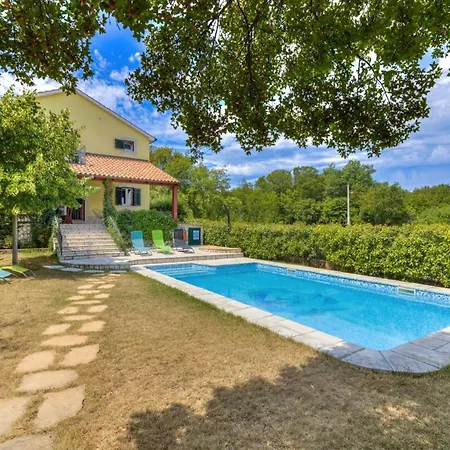 Villa Larossa *